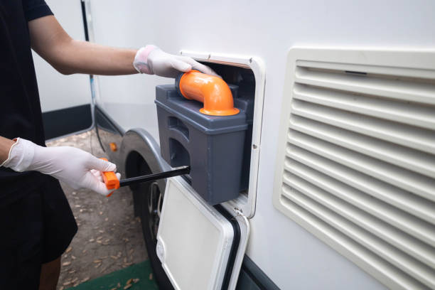 Best Construction site porta potty rental  in Annandale, MN